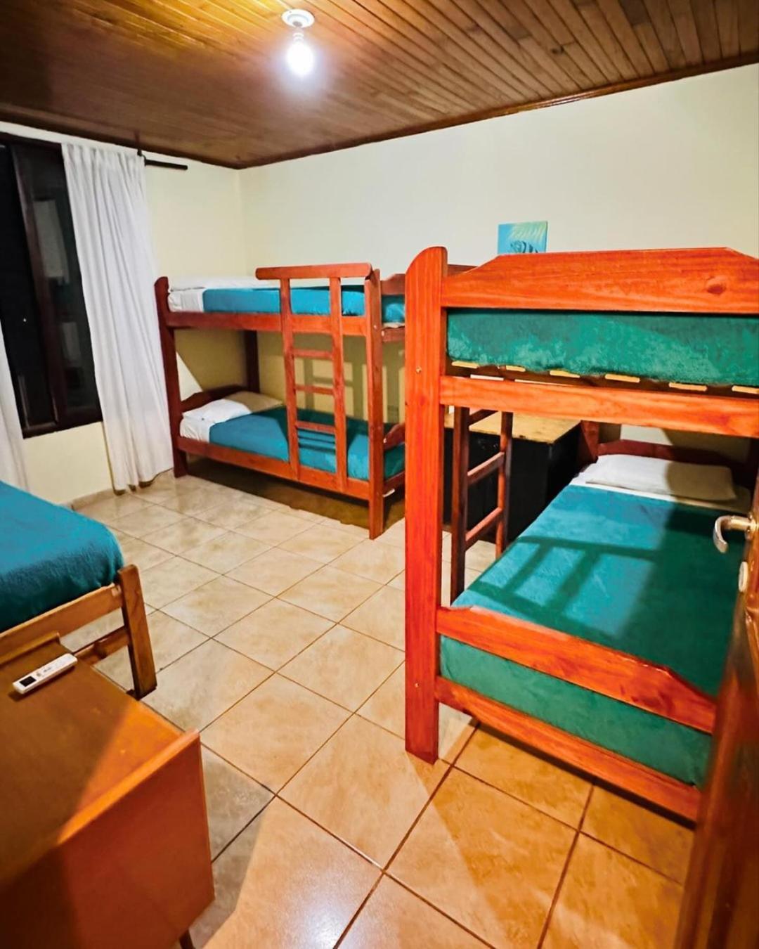 Benteveo Hostel Iguazu Puerto Iguazú Extérieur photo
